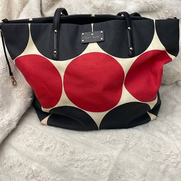 KATE SPADE LARGE RARE RED & BLACK POLKA DOT PURSE - Picture 1 of 14